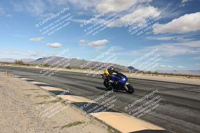 media/Nov-16-2025-Race Pace (Sun) [[8c5fa54630]]/Non Verified Riders (1st 20 Minutes)/3-Turn 3 Inside (11am)/